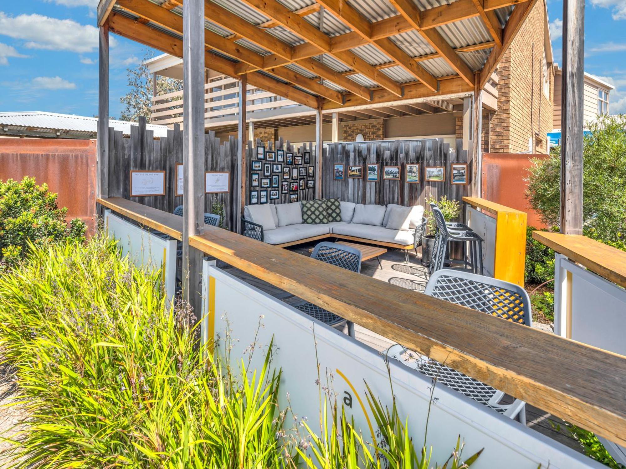 Big4 Ingenia Holidays Queenscliff Beacon Exterior photo