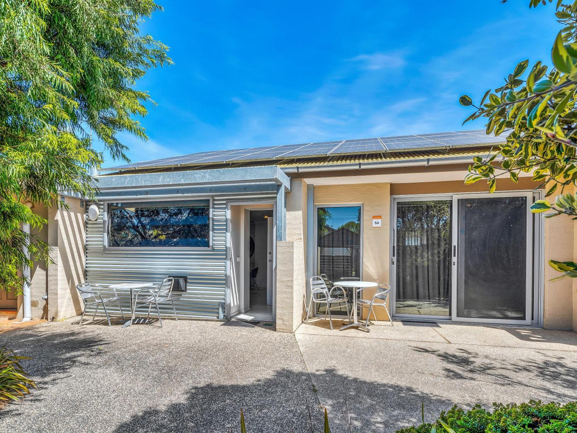 Big4 Ingenia Holidays Queenscliff Beacon Exterior photo